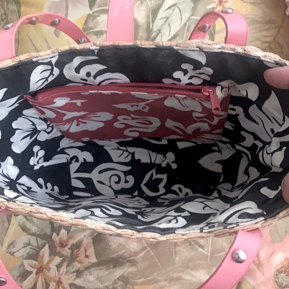 GUESS RATTAN HANDBAG - Picture 5 of 9